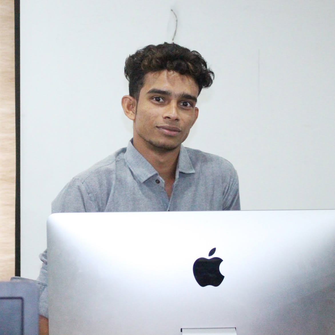 Manik — Meta Ads and Google Ads specialist